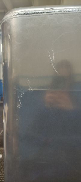 Алюминиевый топливный бак 750 л. со ступенкой (№ 741075)